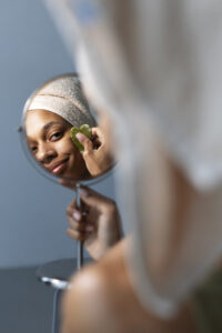 Produtos skin care: Como fazer uma rotina facial com creme Nivea